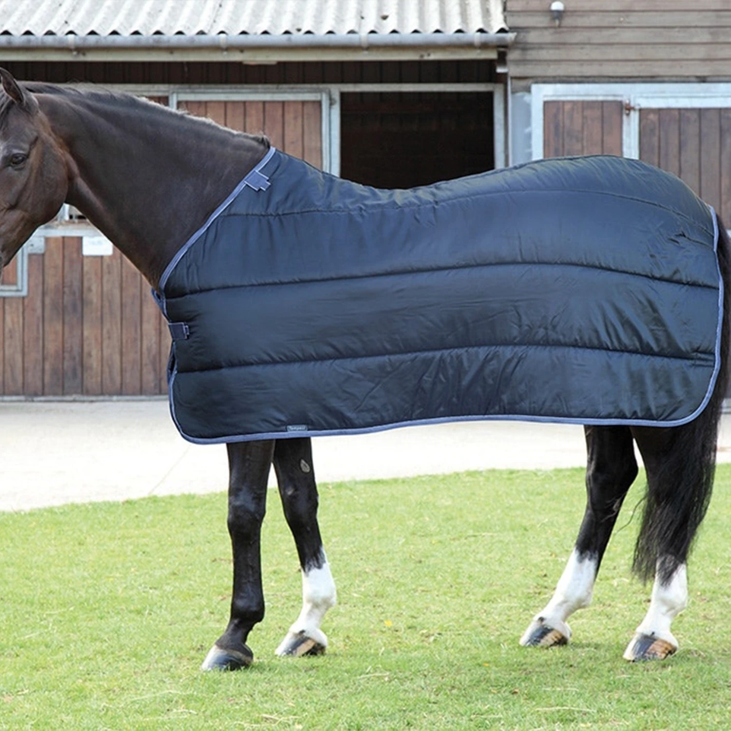 Shires WarmaRug 100 Turnout Rug Liner 3 Shires WarmaRug 100 Turnout Rug Liner